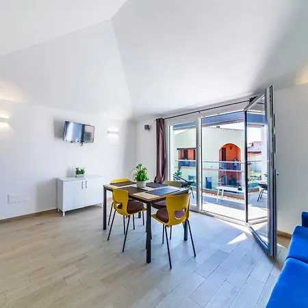 Learooms Pensión 3*